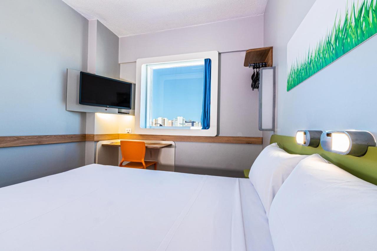 Ibis Budget Fortaleza Praia De Iracema Экстерьер фото