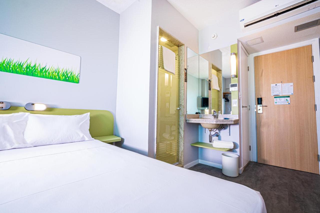Ibis Budget Fortaleza Praia De Iracema Экстерьер фото