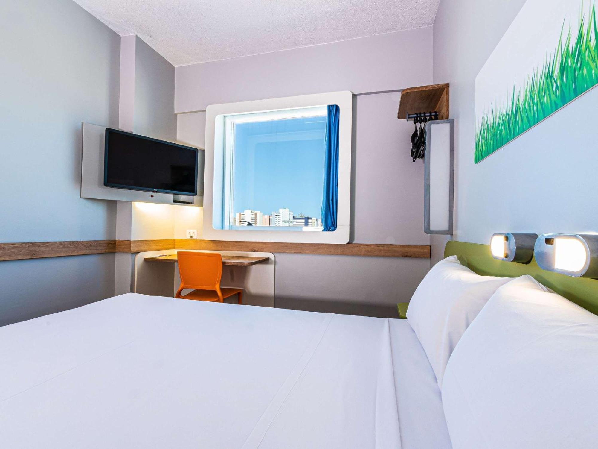 Ibis Budget Fortaleza Praia De Iracema Экстерьер фото