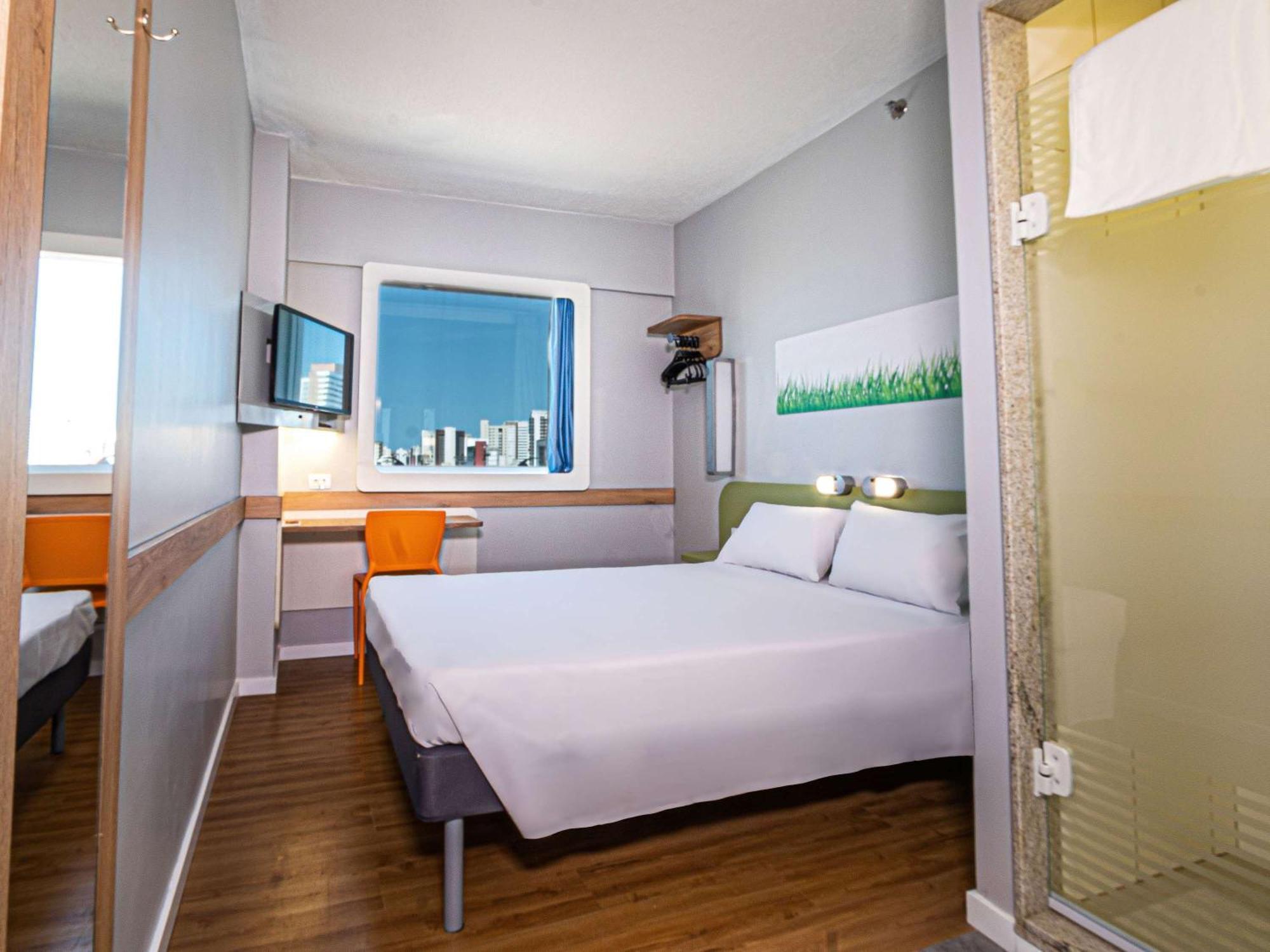 Ibis Budget Fortaleza Praia De Iracema Экстерьер фото