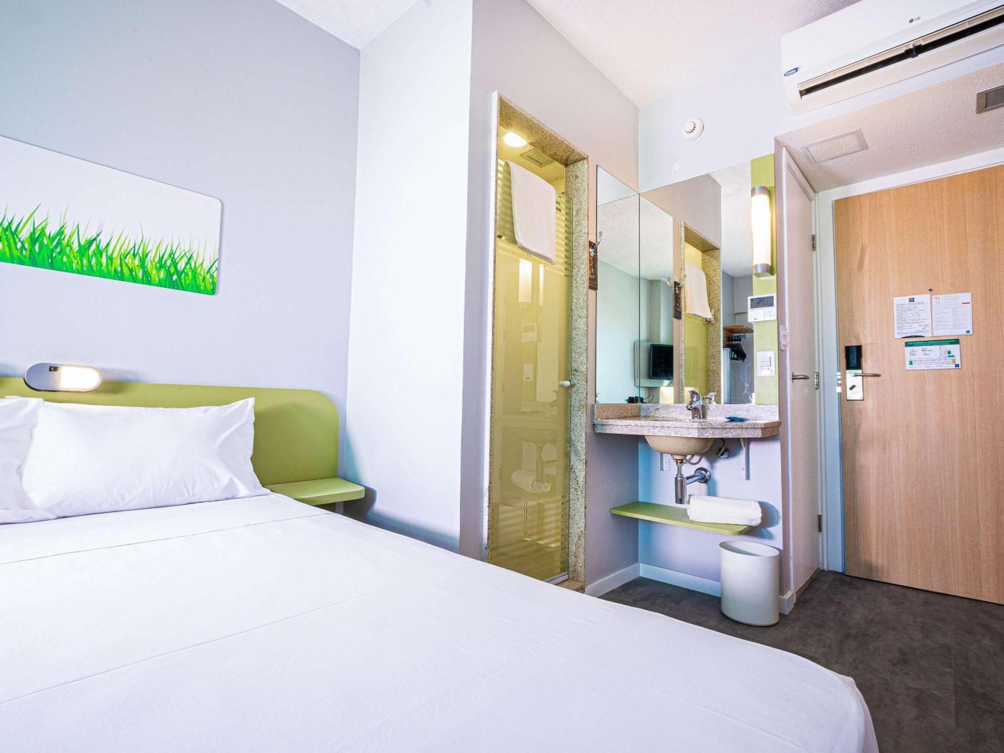 Ibis Budget Fortaleza Praia De Iracema Экстерьер фото