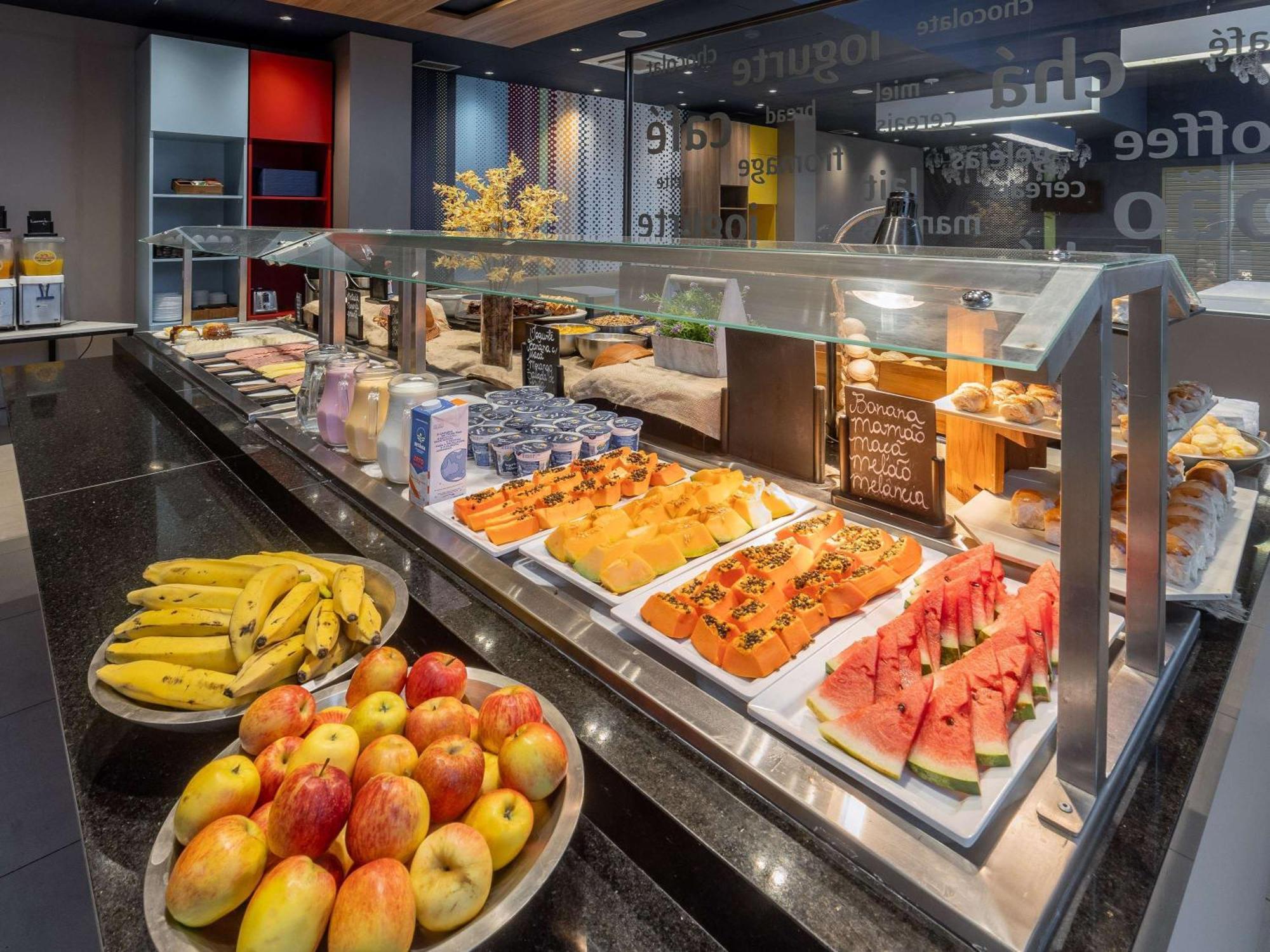 Ibis Budget Fortaleza Praia De Iracema Экстерьер фото
